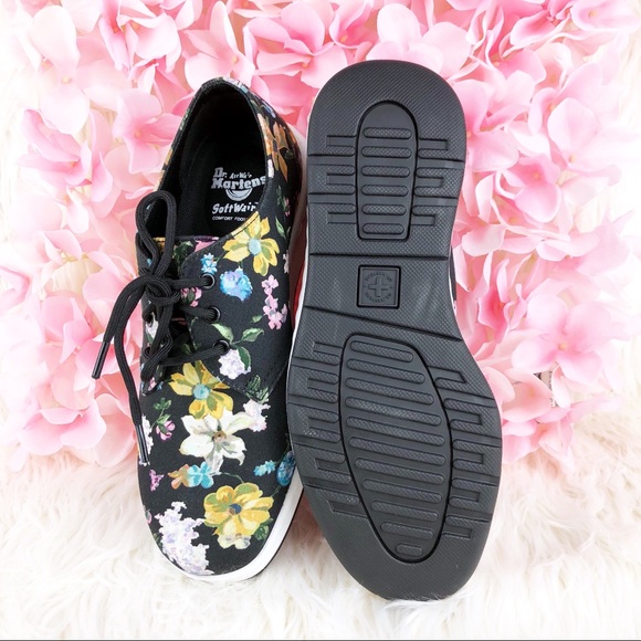 Dr. Martens Darcy Cavendish Floral Canvas Shoes 6 - Picture 5 of 6